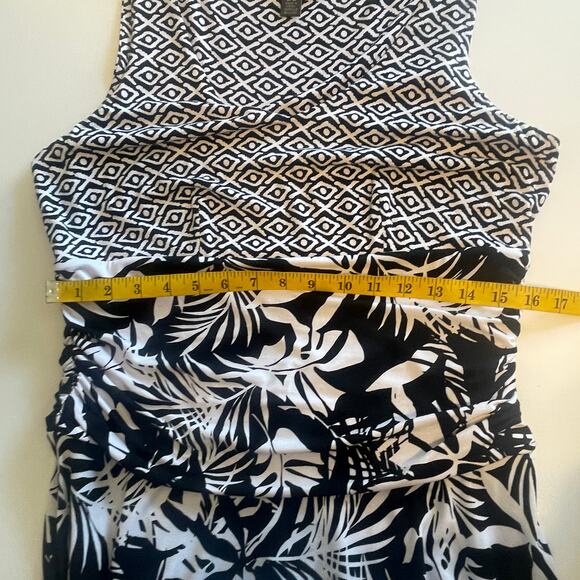 Tommy Bahama Hawaiian Midi Dress Womens Large Black White Mixed Print Knit Aloha - Picture 8 of 8